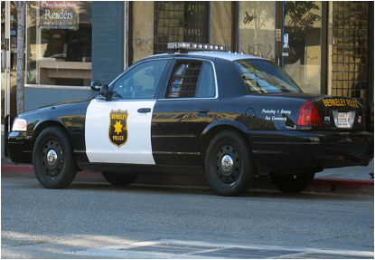 http://www.berkeleyside.com/wp-content/uploads/2010/08/berkeleypolicecar0011.jpg